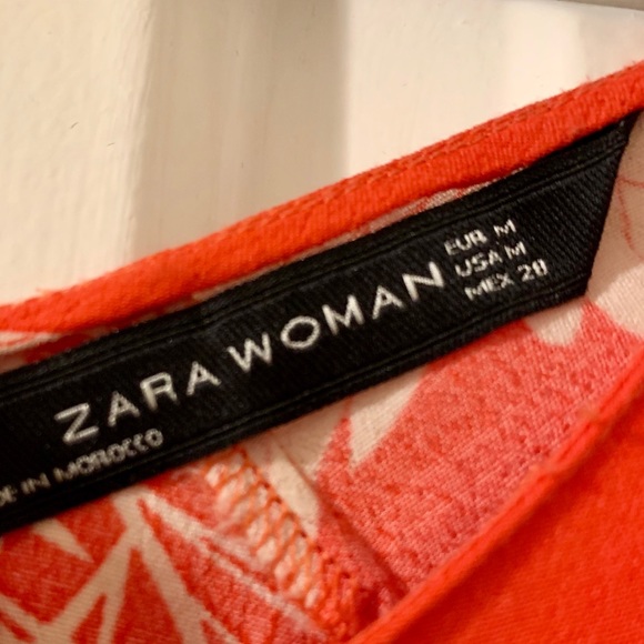 Red print dress from Zara - Picture 3 of 4